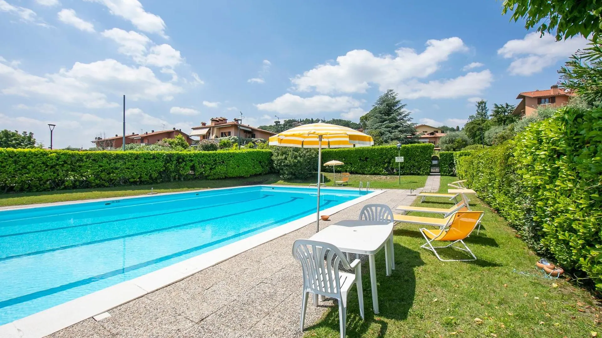 La Casa Accanto With Shared Pool - Happy Rentals Padenghe sul Garda