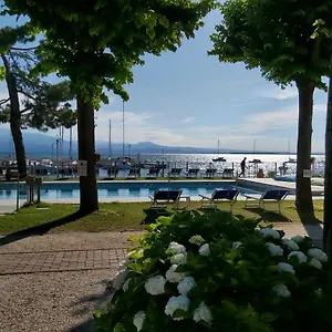 Villaggio Turistico Dei Tigli Padenghe sul Garda