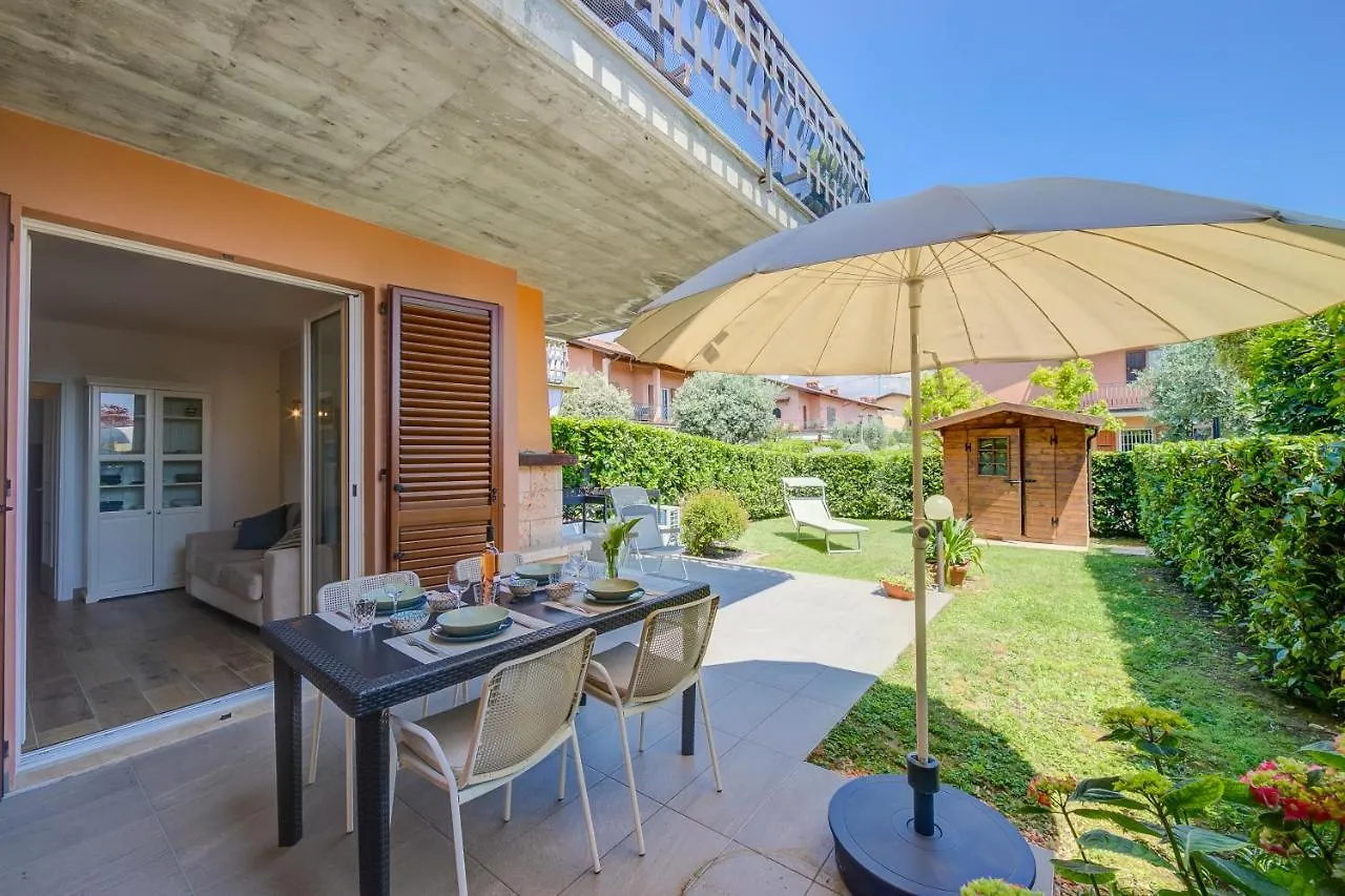 La Casa Accanto With Shared Pool - Happy Rentals location